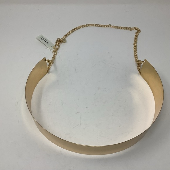 Jennifer and Company Accessories - Jennifer and Company Gold Metal Belt